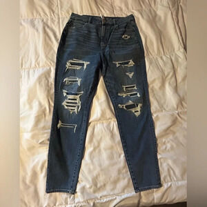 NWT American Eagle Curvy Distressed Look High rise Jeggings 14